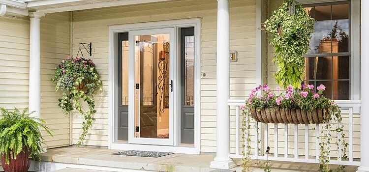 screen door installation in Sun Village